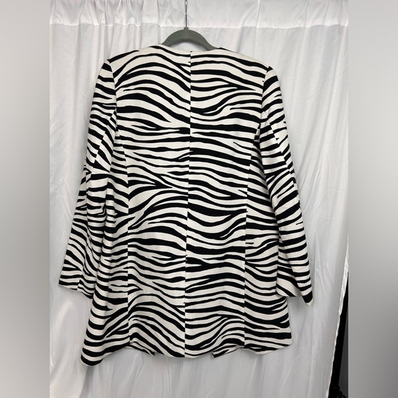 Talbots round neck zebra print longline jacket. Size 10. NWT. - Picture 7 of 9